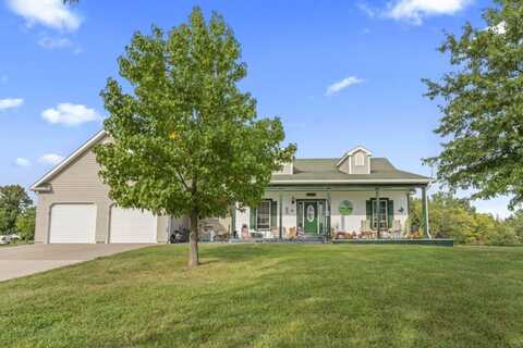 9352 NE Shoal Creek Rd, Cameron, MO 64429