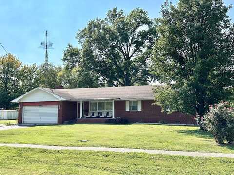 624 Washington St SW, Clay City, IL 62824