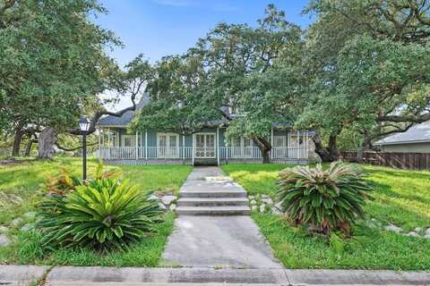 2500 Turkey Neck Circle, ROCKPORT, TX 78382