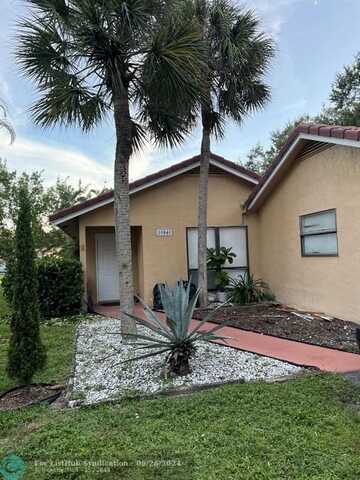 10840 NW 45th St, Coral Springs, FL 33065