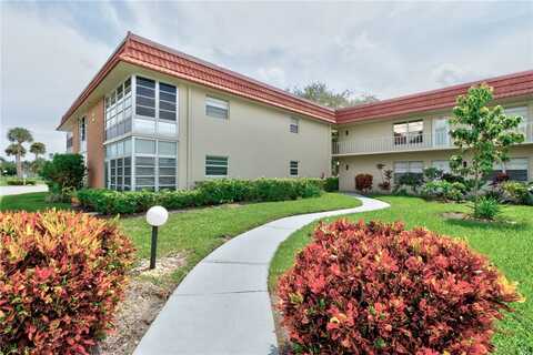 2 Vista Palm Lane, Vero Beach, FL 32962