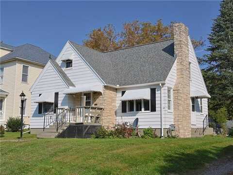 307 Pederson Avenue W, Ladysmith, WI 54848