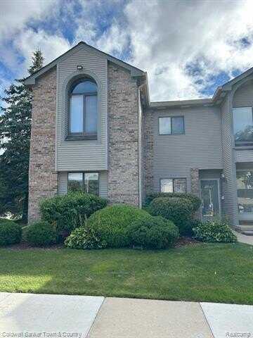 42683 LILLEY POINTE Drive, Canton, MI 48187