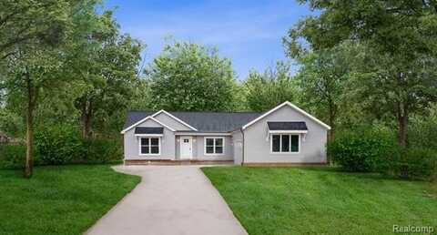 3673 CROOKS Road, Rochester Hills, MI 48309