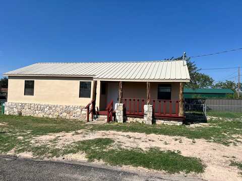 415 Montague Ave, San Angelo, TX 76905