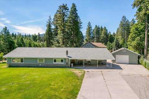 1231 and 1233 W Scenic Dr, Mount Shasta, CA 96067