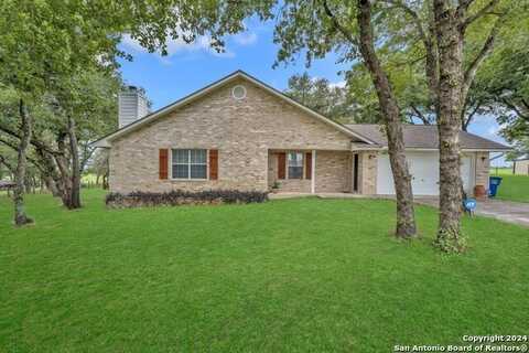 165 Great Oaks Blvd, La Vernia, TX 78121