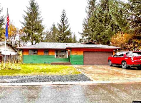 8221 Poplar Avenue, Juneau, AK 99801