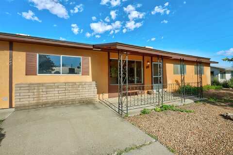 102 Agate, White Rock, NM 87547