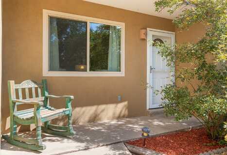 521 Juniper Drive, Santa Fe, NM 87501