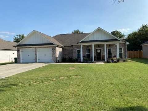 303 Locust St, Tuscumbia, AL 35674