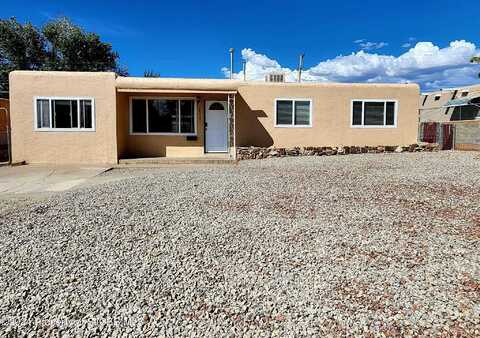 2408 E 23RD Street, Farmington, NM 87401