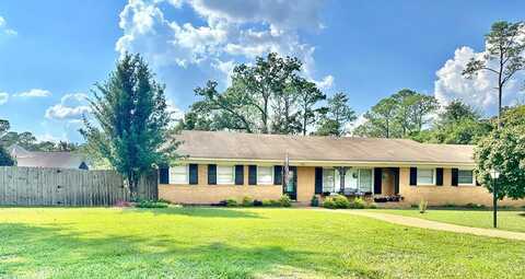 704 S Spruce St, Bainbridge, GA 39819