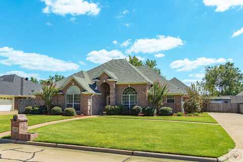 5805 Meadowland Dr., Texarkana, TX 75503