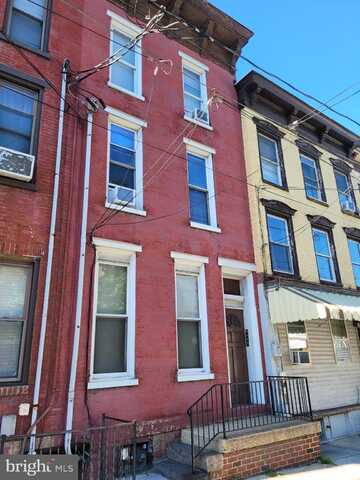 720 W MARKET STREET, POTTSVILLE, PA 17901