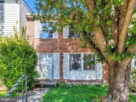 17 WILLOW SPRING COURT, GERMANTOWN, MD 20874