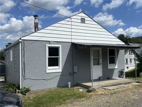 407 15th St, North Apollo, PA 15673