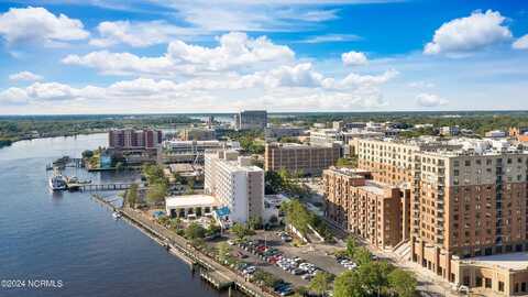 240 N Water Street, Wilmington, NC 28401