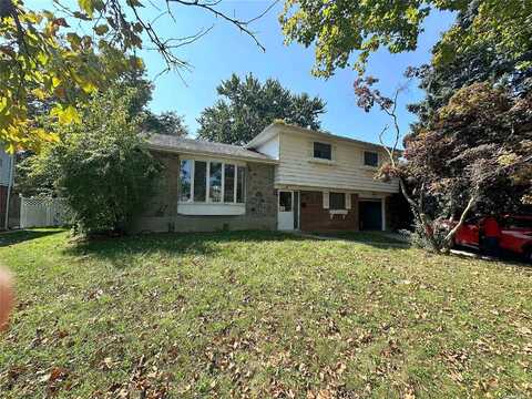 Myron, PLAINVIEW, NY 11803