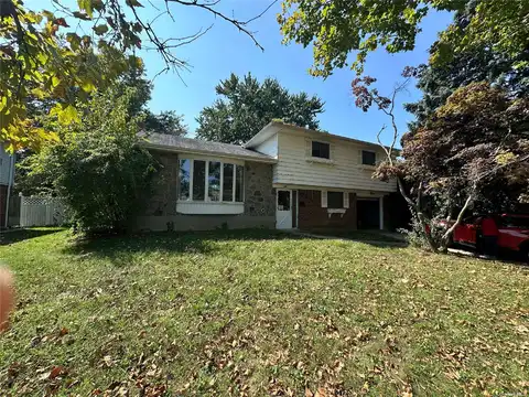 Myron, PLAINVIEW, NY 11803