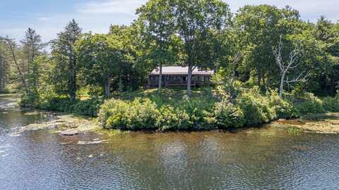 Pond View, BARNSTEAD, NH 03218