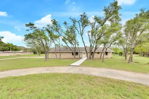 Retha, DRIPPING SPRINGS, TX 78620