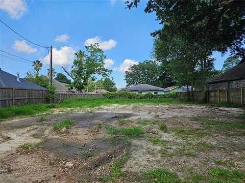 Mcarthur, PORT NECHES, TX 77651