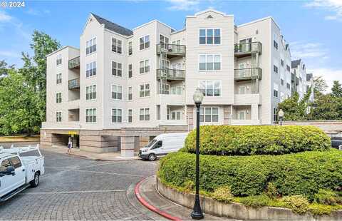 S Harbor Way, Portland, OR 97201