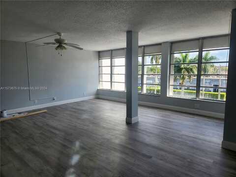 Cypress Rd, Plantation, FL 33317