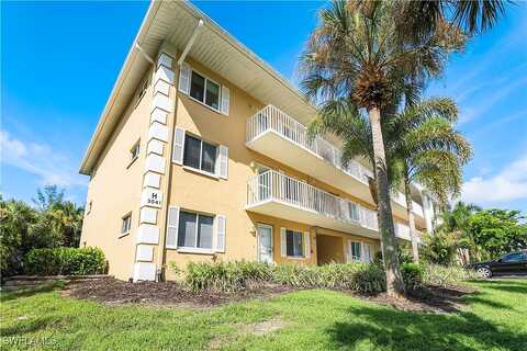 Sandpiper Bay Circle, Naples, FL 34112