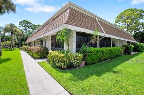 Half Moon Cir, Jupiter, FL 33458