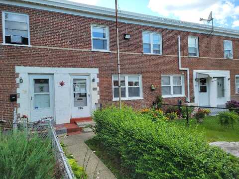 Court D Avenue, Bridgeport, CT 06610