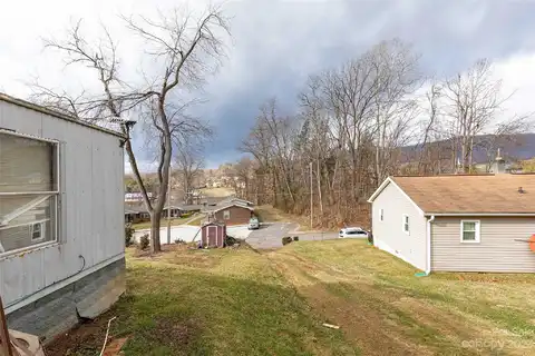 Casey, WAYNESVILLE, NC 28786