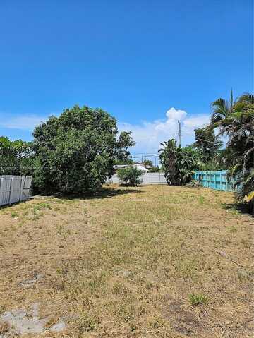 Florence Rd, Lake Worth, FL 33462