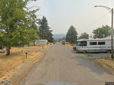 Jasper Dr, Oakridge, OR 97463