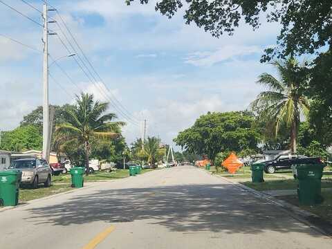 27Th, MIRAMAR, FL 33023