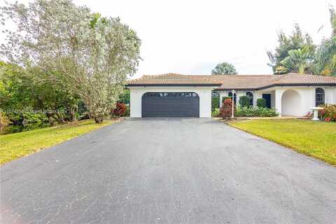 105Th, DAVIE, FL 33328