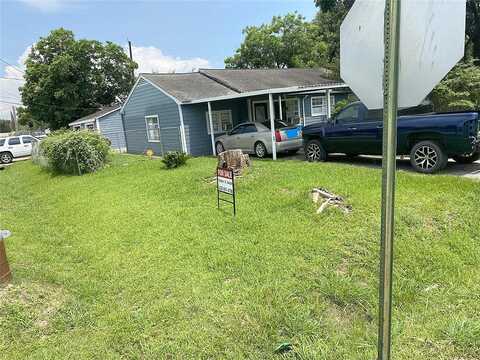 11Th, LA PORTE, TX 77571