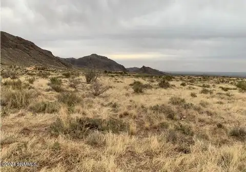 Pena Blanca Loop, Las Cruces, NM 88011