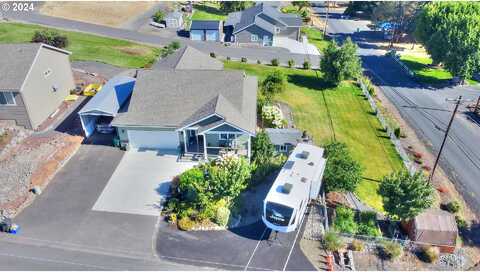 13Th, THE DALLES, OR 97058