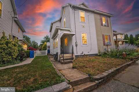 Main, WALNUTPORT, PA 18088