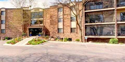 Greenbrier, HOPKINS, MN 55305