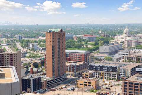 10Th, SAINT PAUL, MN 55101