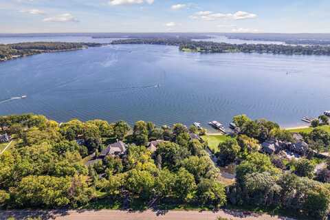 Shore, WAYZATA, MN 55391