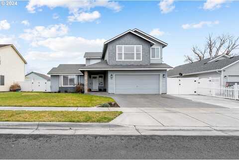 12Th, HERMISTON, OR 97838