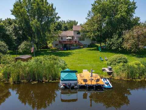 William Lake Shore, WACONIA, MN 55387