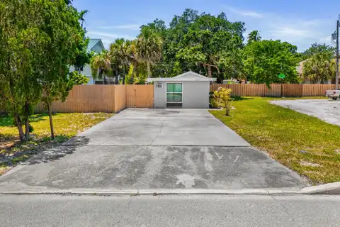 38Th, VERO BEACH, FL 32960