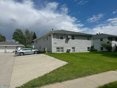 18 1/2, MOORHEAD, MN 56560