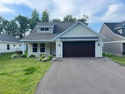 Little Walnut, PEQUOT LAKES, MN 56472