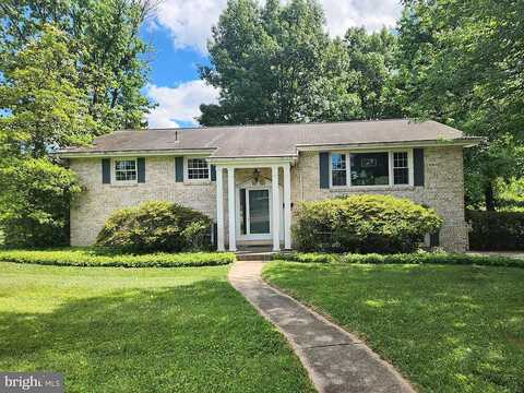 Pershing, EPHRATA, PA 17522